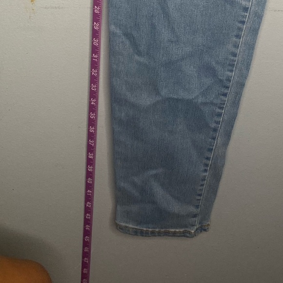 Fashion Nova Jeans (Stretchy) - Picture 3 of 6